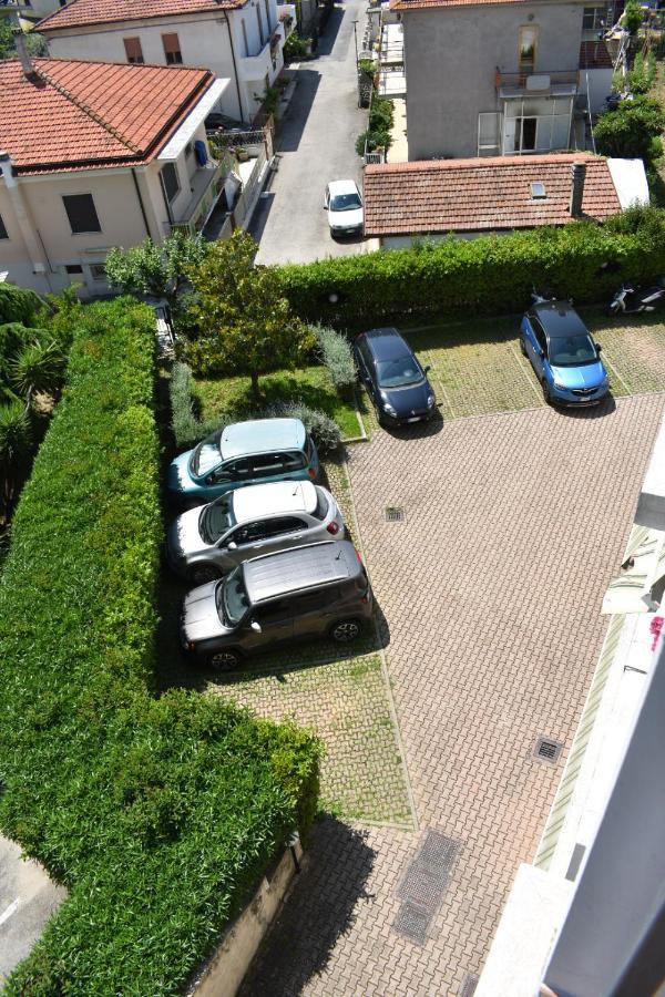 Appartamento Centro Dei Venti Montesilvano Luaran gambar